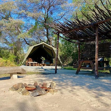 Kuvira River Camp Divundu Exteriör bild