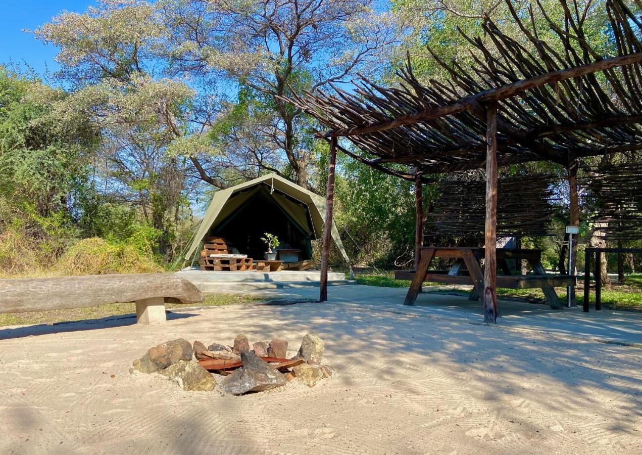 Kuvira River Camp Divundu Exteriör bild